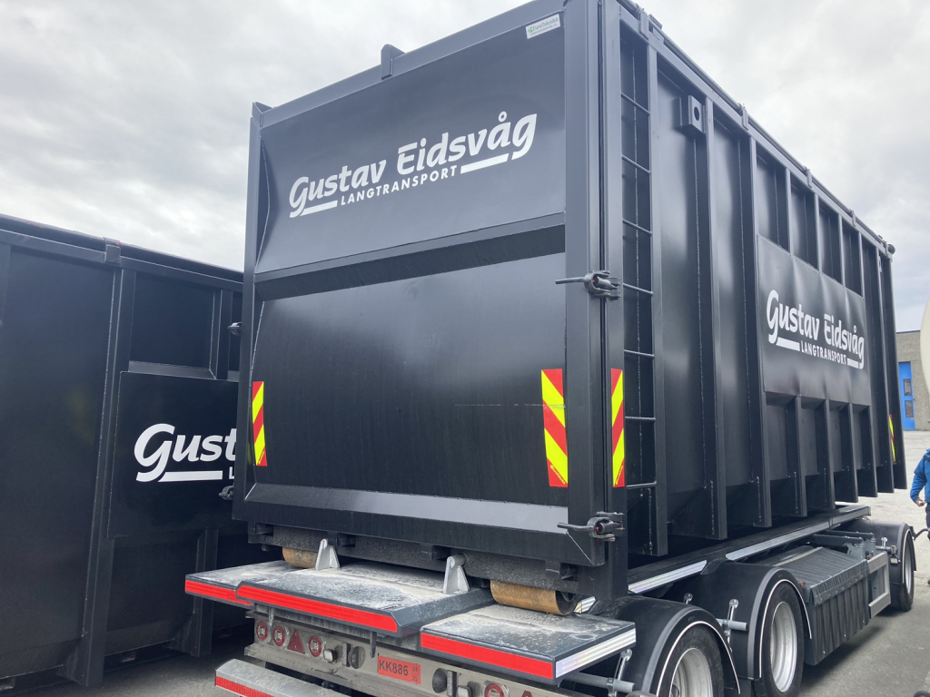 Gustav Eidsvåg // Containermerking